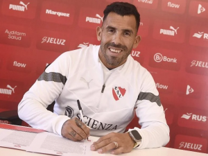 Carlos Tevéz jako trenér povede fotbalisty slavného Independiente