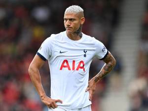 Al-Ittihad chtěl v poslední den přestupového období přivést Richarlisona z Tottenhamu