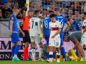 Martin Dúbravka o hrozivém Ronaldově skluzu: Zavřel jsem oči a modlil jsem se