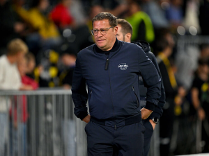Nový trenér Bayernu musí mluvit anglicky, tvrdí Max Eberl