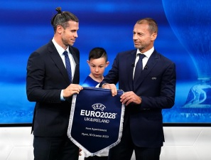 Euro 2028 budou hostit Spojené království a Irsko, všechny pořadatelské země projdou kvalifikací