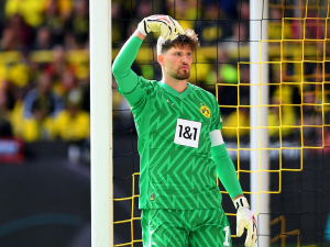 Bayern Mnichov určil náhradu za Neuera. Jde o Gregora Köbela z Dortmundu