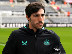 Sandro Tonali spolupracuje s vyšetřovateli sázkařského skandálu. Místo tří let mu tak hrozí trest jen na 10 měsíců