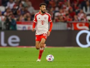 Mazraoui smazal nepřijatelný instagramový příspěvek, Bayern ho dál trestat neplánuje