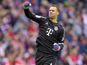 Na odchod do důchodu nemyslím, říká Neuer po návratu do sestavy Bayernu