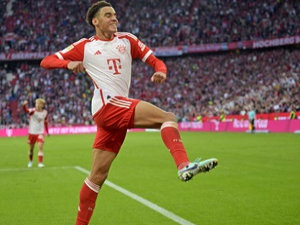Jamal Musiala se v Bundeslize blýsknul a Chelsea si mne ruce