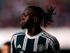 Zůstane Aaron Wan-Bissaka v Manchesteru United? Klub chce využít opce a prodloužit s ním smlouvu o 1 rok