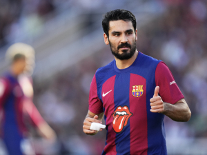 Barcelona vydala omluvu Gundoganovi a jeho manželce za jejich špatný přístup