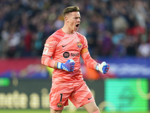 Ter Stegen bude Barceloně chybět kvůli bolavým zádům. Přichází šance pro Iňakiho Peňu