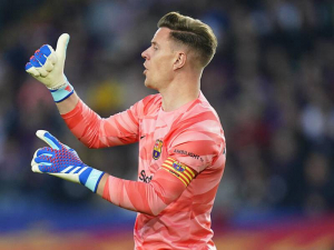 Ter Stegen bude muset kvůli bolestem podstoupit zátěžový test. Možná bude hrát s injekcí proti bolesti