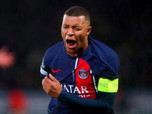 PSG přestalo platit Mbappému. Situaci řeší jeho právníci