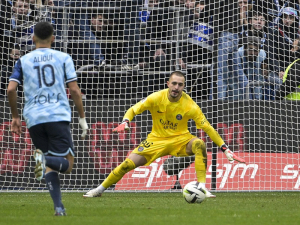 Opět šílený Donnarumma: PSG zachraňoval Arnau Tenas