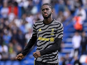 Samuel Iling-Junior v hledáčku Tottenhamu