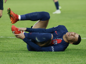 Sága Mbappé: Hráč si údajně vybral Real Madrid, ale čas pro podpis běží