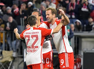 Bayern Mnichov vyrovnal letitý rekord, skóroval v 64 domácích utkáních v řadě
