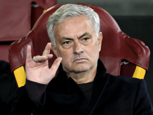 José Mourinho o vyhazovu z Tottenhamu: Klub s prázdnou vitrínou na trofeje mě vyrazil dva dny před finále, absurdní rozhodnutí