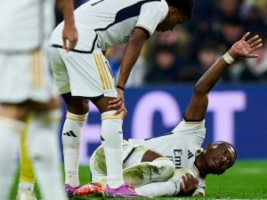 Další pohroma pro Real Madrid. David Alaba si přetrhl vazy v koleni