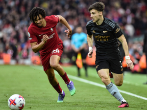 Premier League: Vánoční víkend ozdobí střet Liverpoolu s Arsenalem. United jedou na West Ham