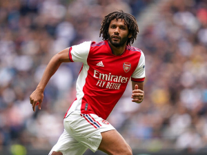 Elneny se konečně rozloučí s Arsenalem. Arteta za něj chce přivést Zubimendiho