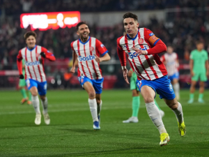 Girona jede dál. Nezastavil jí ani hattrick Alvára Moraty