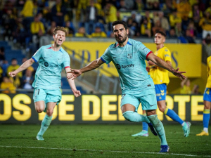 Penaltový skok Gündogana v nastavení zajistil Barceloně utrápenou výhru nad Las Palmas