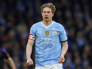 Kevin De Bruyne je zpátky: Asistencí pomohl k postupové demolici Huddersfieldu