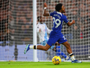 Na Maatsena z Chelsea podala Borussie oficiální nabídku