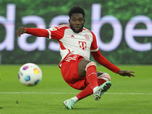 Jaké dostal od Realu Madrid instrukce Alphonso Davies?