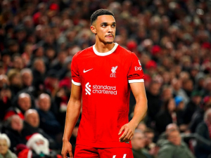 Trent Alexander-Arnold bude Liverpoolu několik týdnů chybět. Kdo vyřeší krizi na kraji obrany?