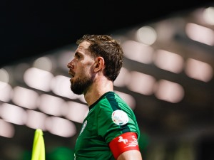 Jordan Henderson se v Saúdské Arábii dohodl na ukončení smlouvy. Čeká ho schůzka s Ajaxem