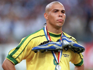 Ronaldo Nazario vyjmenoval 8 nejlepších hráčů všech dob. Proč vynechal Cristiana Ronalda?
