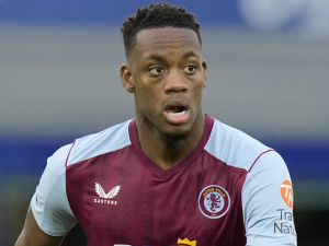 Chelsea se zajímá o Jhona Durána z Aston Villy