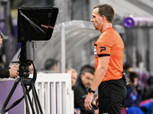 RSC Anderlecht a KRC Genk čeká opakování utkání. Důvod? Došlo k pochybení VARu