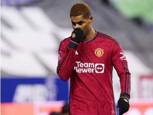 Marcus Rashford kvůli řádění v nočním klubu vynechal trénink Manchesteru United před zápasem FA Cupu