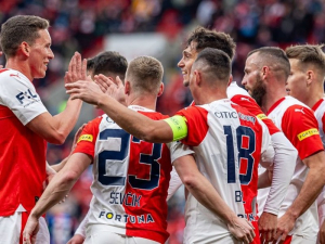 Slavia v generálce porazila Zlaté Moravce, vyzkoušela nový trávník i posily