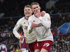Scott McTominay opět spasil Manchester United. Jeho hlavička rozhodla o výhře na Aston Ville