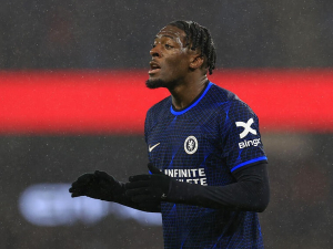 Před finále musíme zůstat skromní, říká stoper Chelsea Disasi