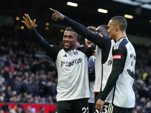 Fulham zvítězil na Manchesteru United po 21 letech. Iwobi výhru trefil až v nastavení