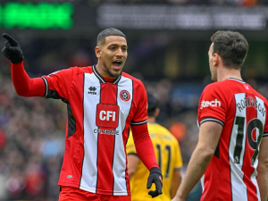 Sheffield United v troskách! Hráči se mezi sebou pohádali