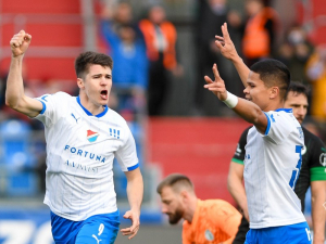 Fortuna:liga: Z pěti zápasu čtyři remízy, brankář Liberce Bačkovský v bezvědomí