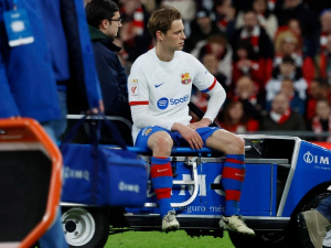 Barcelona hlásí ztráty. Proti Bilbau se zranil de Jong s Pedrim