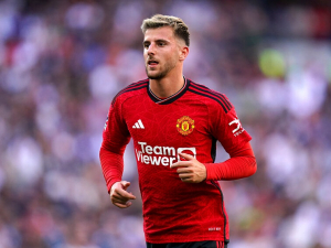 Mason Mount je zpět v kádru Manchesteru United. Po zranění může nastoupit proti Liverpoolu