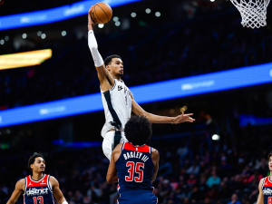 Hvězda basketbalové NBA představila dresy Francie pro Euro 2024