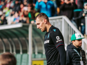 V hodně divokém 25. kole Fortuna ligy rozhodčí chybovali jen jednou. Nejvíce probíraný zákrok Chorého se vůbec neřešil