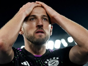 Harry Kane chátrá ve skladišti, o nepovedenou sochu není zájem