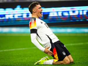 Wirtz chtěl údajně Mac Allisterovu desítku. Je to blbost, reaguje sama budoucí posila Liverpoolu