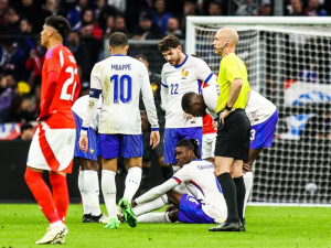 Eduardo Camavinga musel proti Chile střídat a podle lékařů se těsně vyhnul vážnému zranění