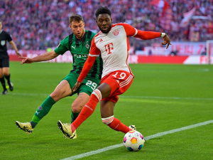 Agent Alphonsa Daviese kritizuje Bayern a jeho chování