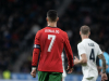 Postel, ve které spal Cristiano Ronaldo, jde do aukce