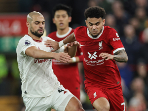 Premier League: Zastaví United Liverpool při honbě za titulem? Arsenal jede do Brightonu